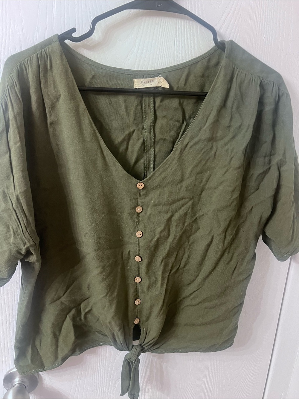 Women's Olive Green Button-Front Tie-Hem Blouse